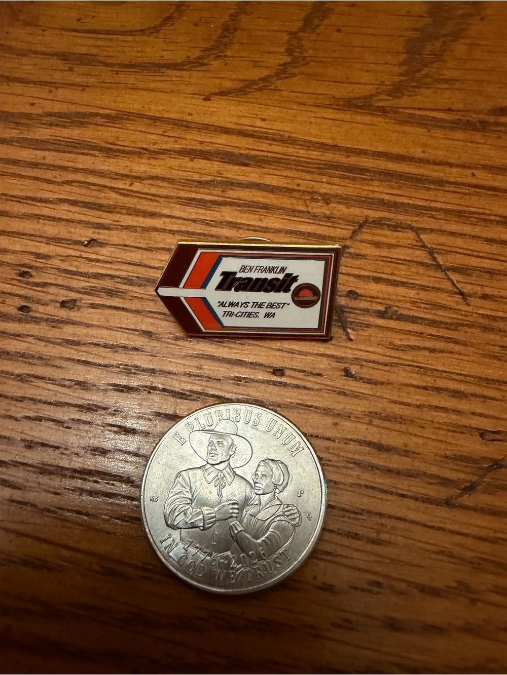 VINTAGE BEN FRANKLIN TRANSIT ENAMEL LAPEL PIN TRI-CITIES WA